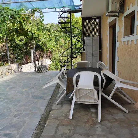 Apartamento Elpida *
